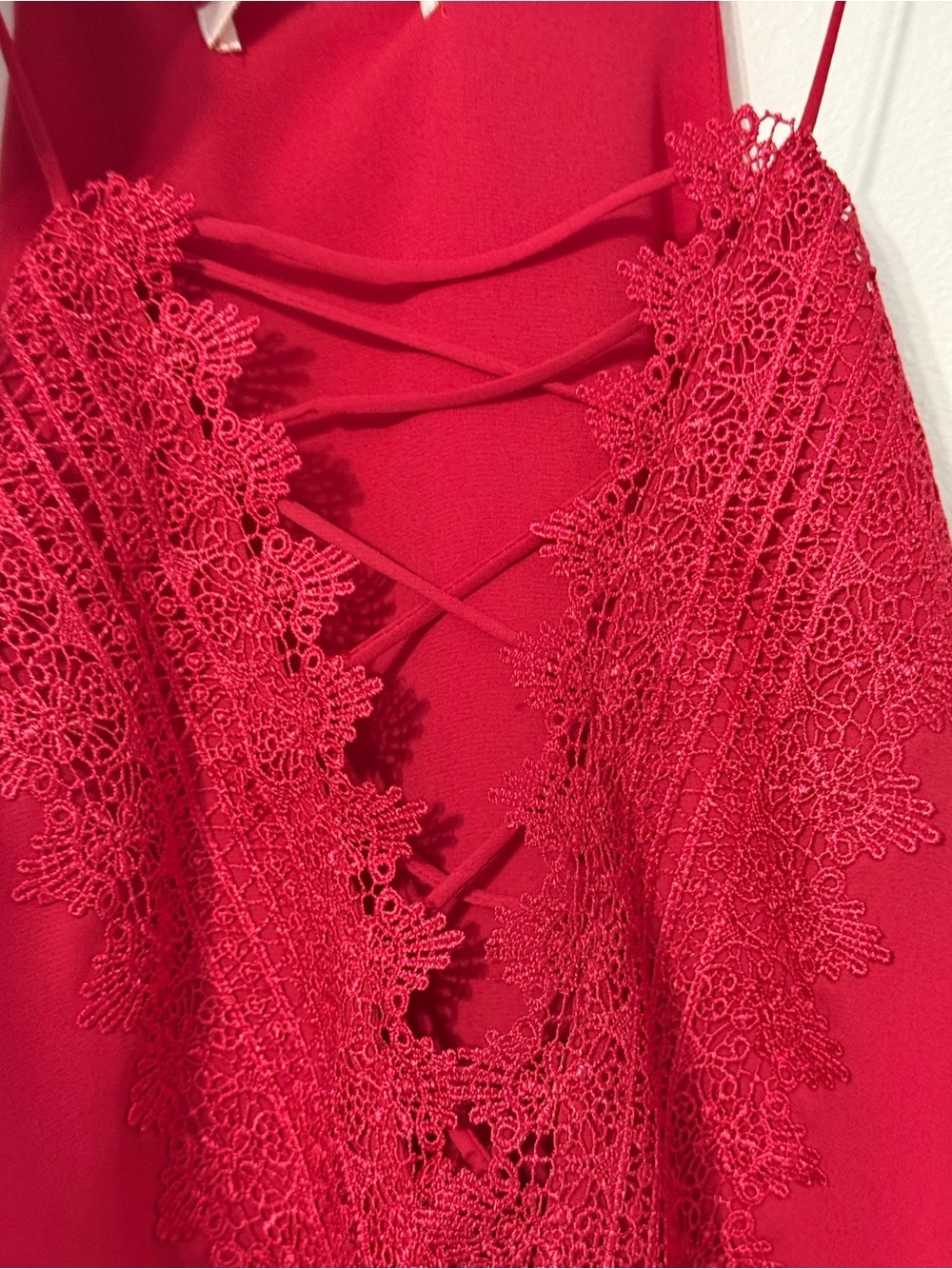 Wayf Red Lipstick Lace-Up V-Neck Cami Tank XS new with tags - Picture 6 of 9